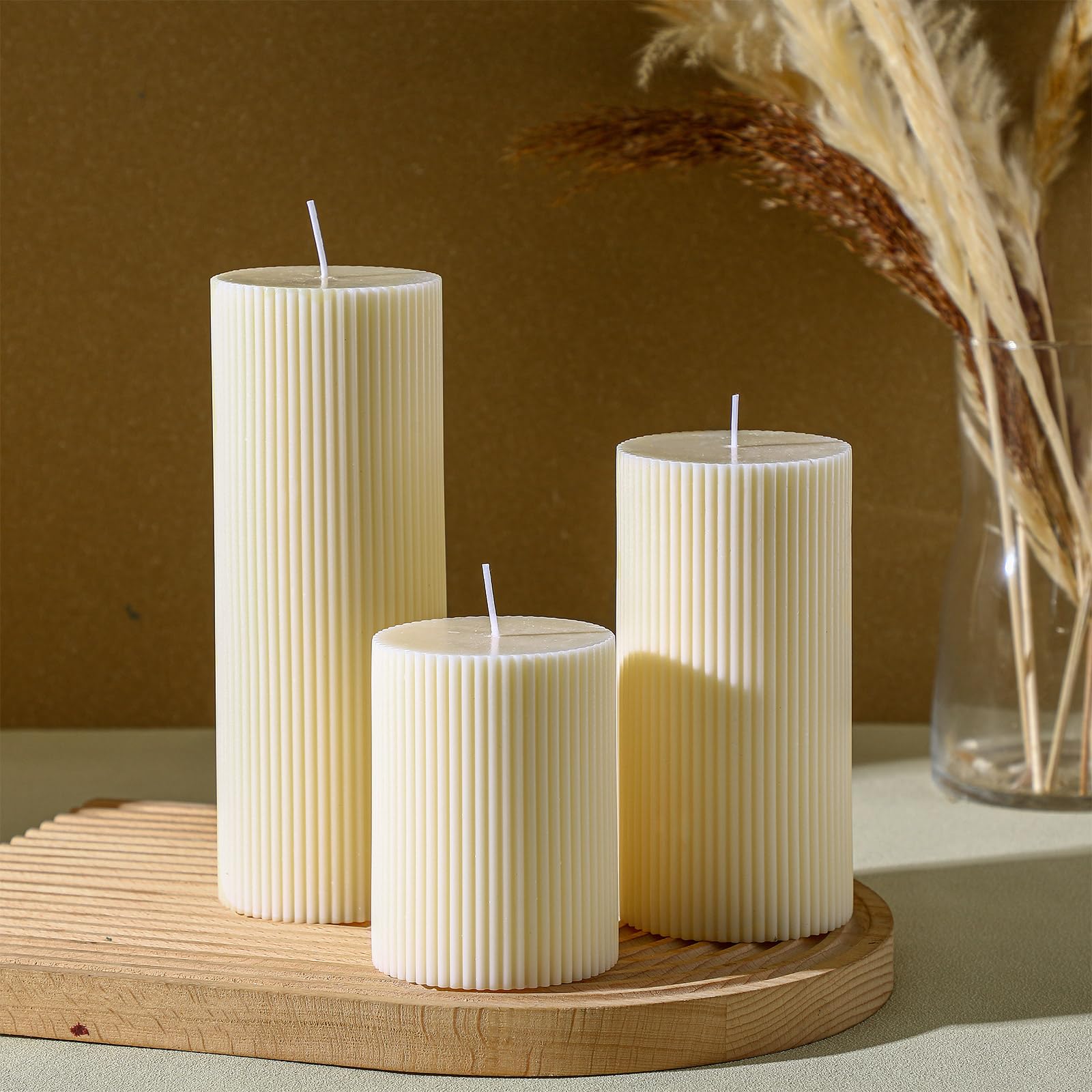 Conelist Ribbed Pillars